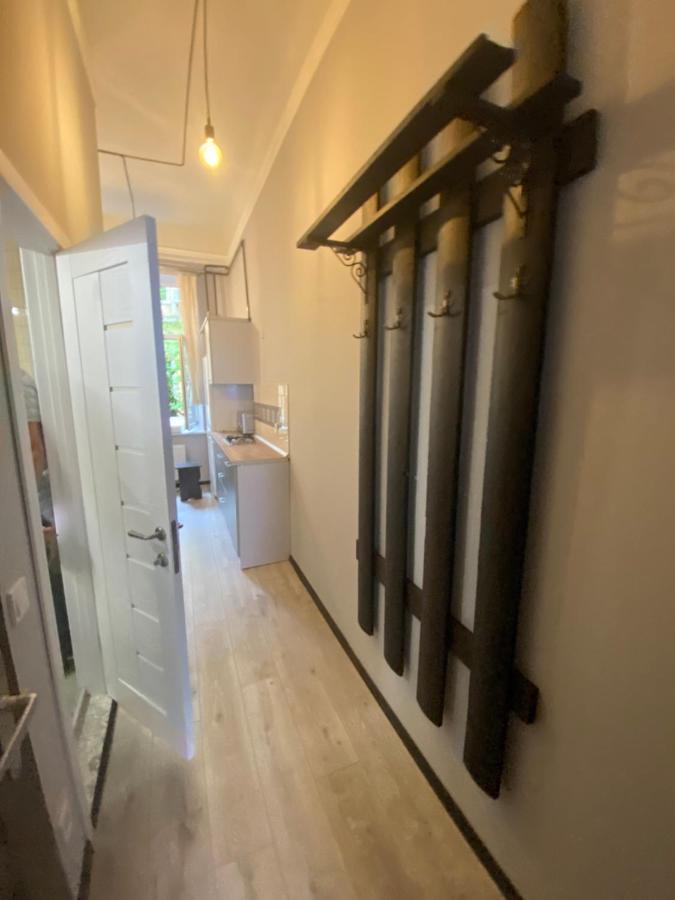 Центр На Вулиці Проспект Шевченка 12 Навпроти Макдональса З Балконом Apartment Лвив Екстериор снимка